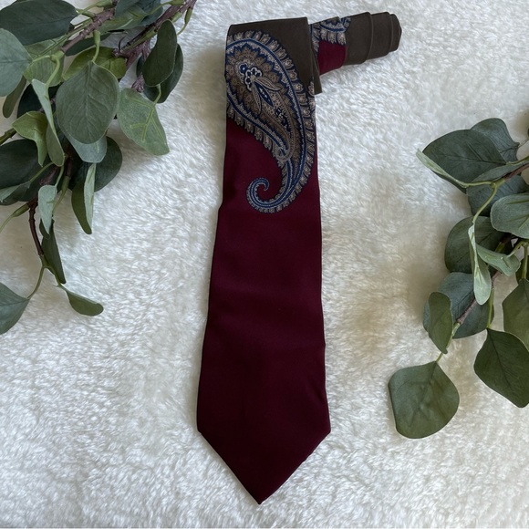 Pancaldi Dark Red Paisley Silk Tie - Picture 1 of 12
